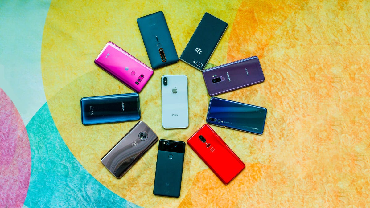 pile-of-phones-aug-2018-1-of-1