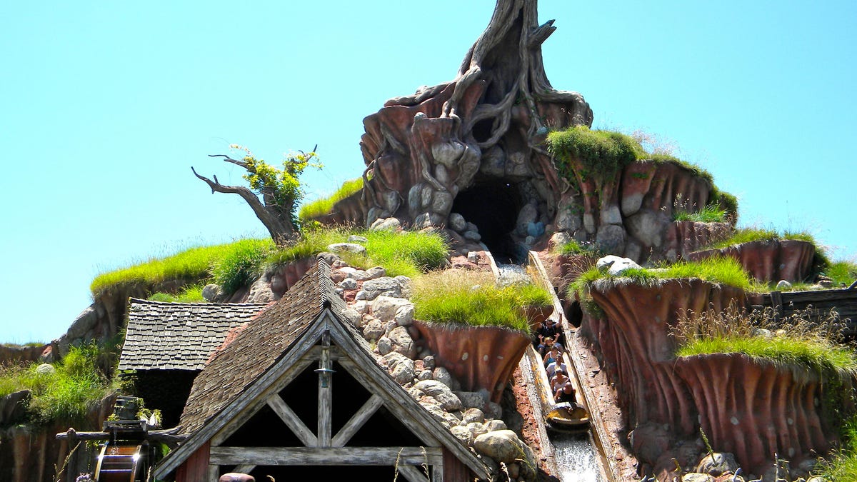 splash-mountain-at-disneyland