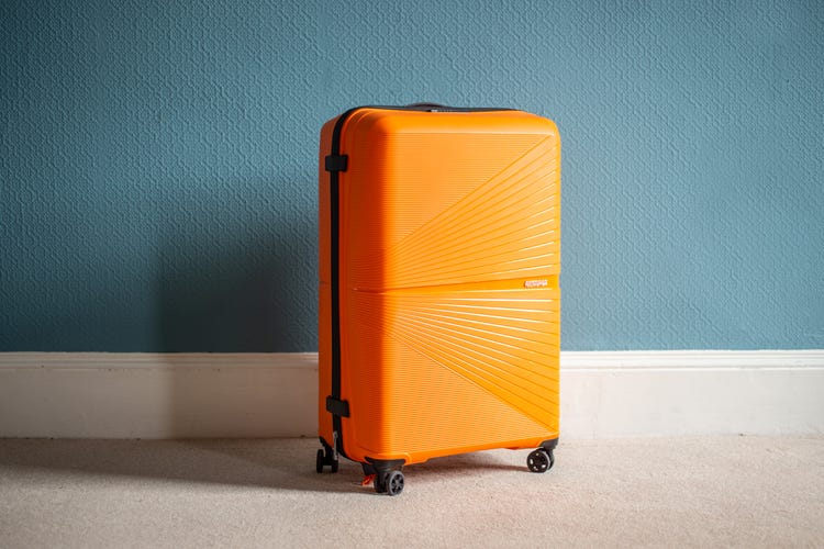 Image of American Tourister Airconic Spinner 77