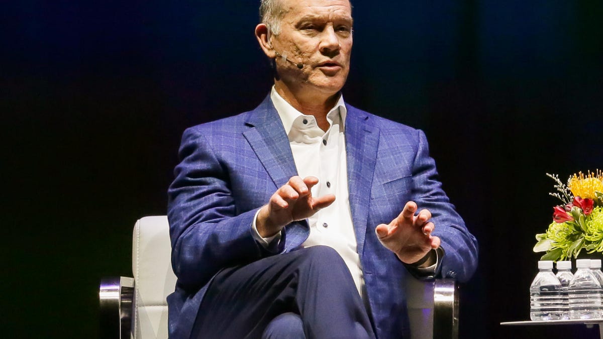 001-john-donovan-ceo-of-at-t-keynote-ces-2019