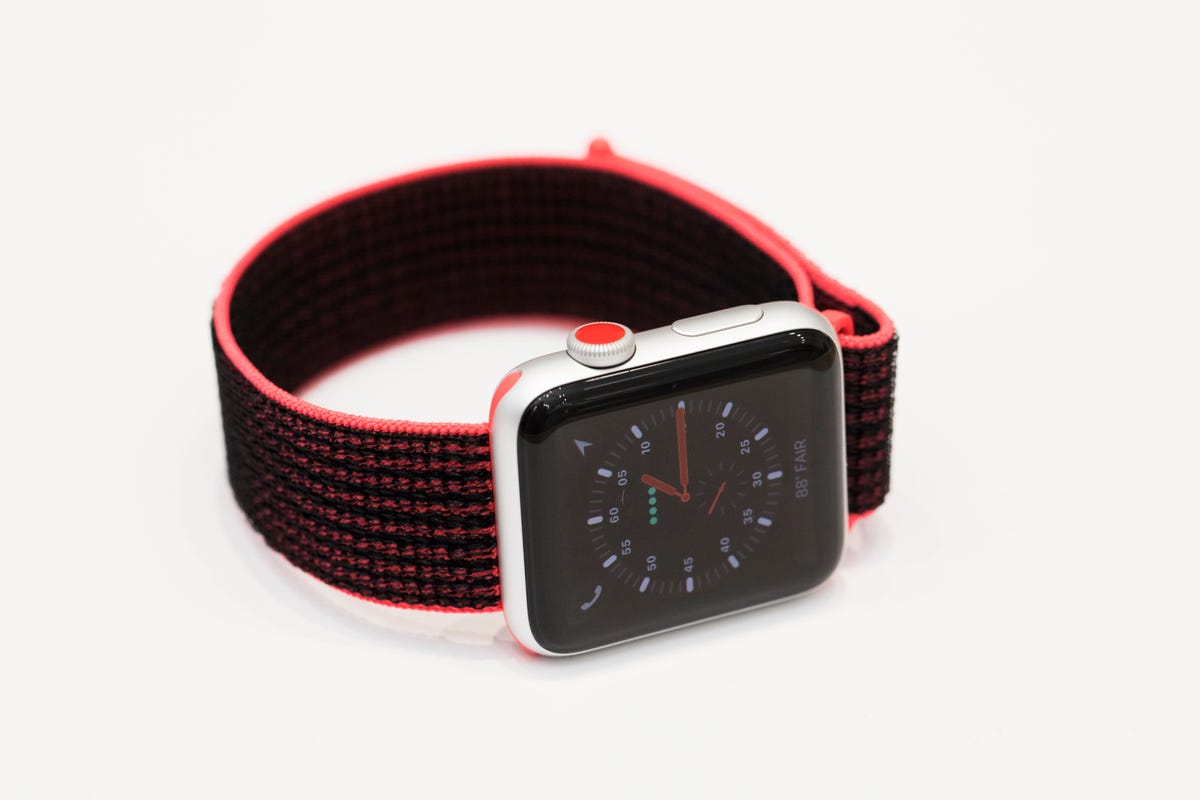 apple-091217-apple-watch-series-3-4068