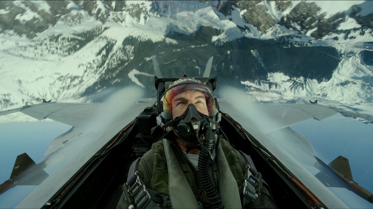 Tom Cruise, in Top Gun: Maverick, flies upside-down in a jet.