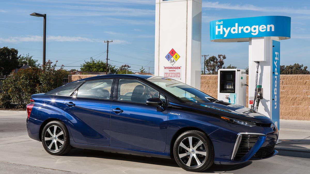 Toyota Mirai Hydrogen Station