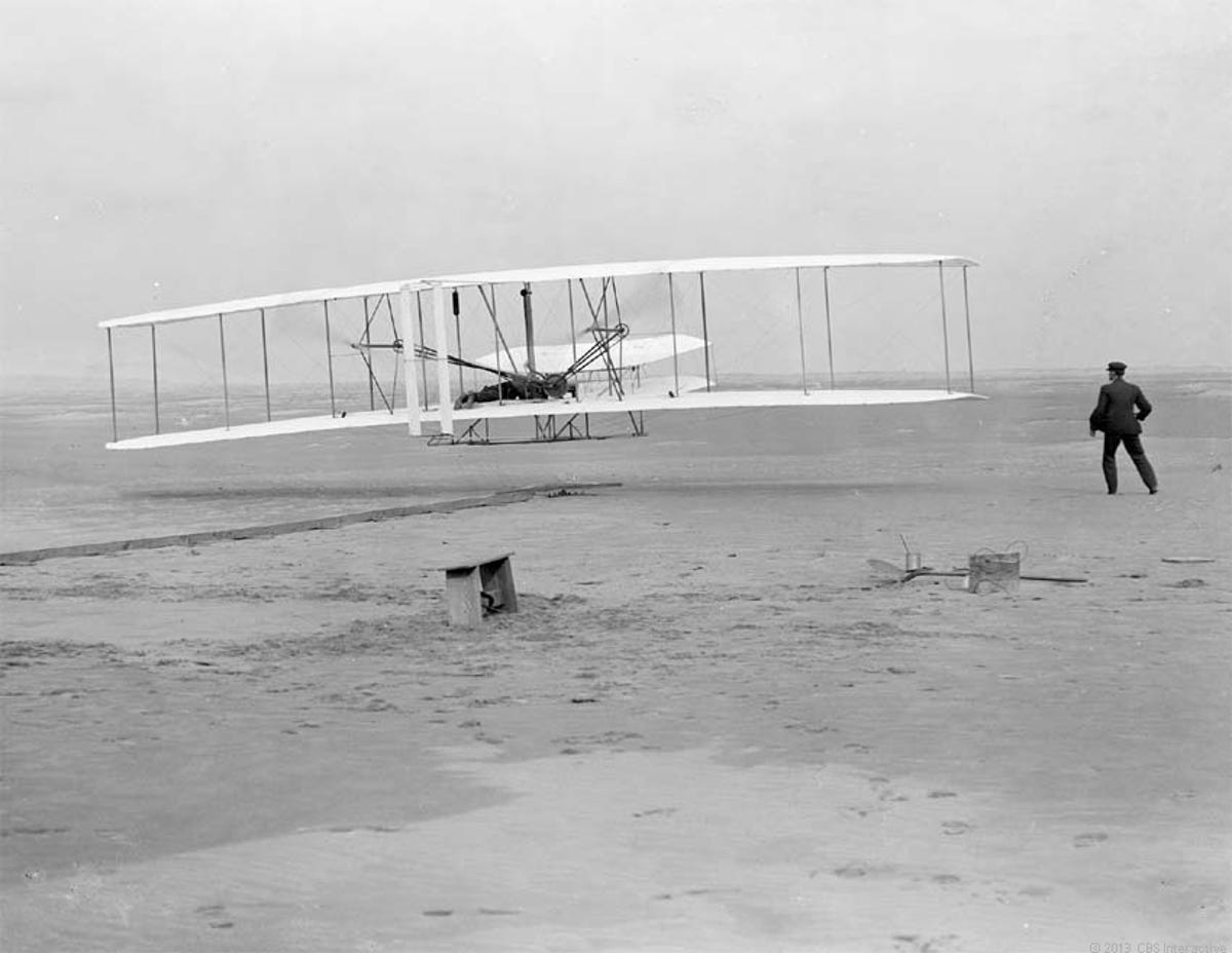 Wright_Bros_First_Flight.jpg