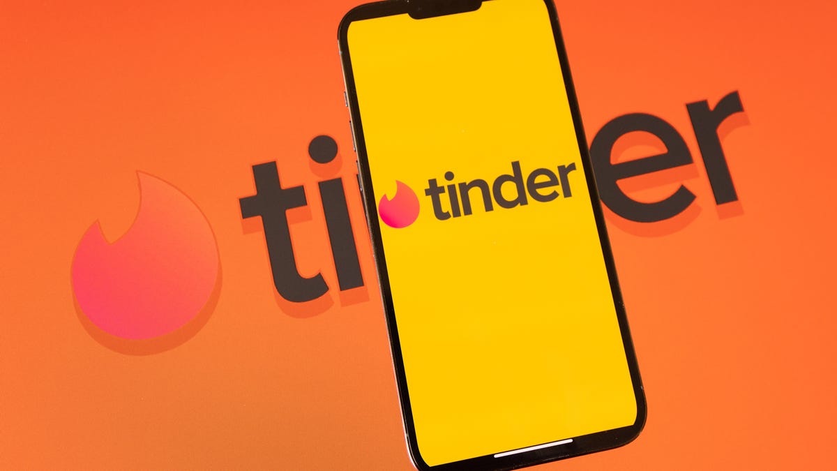 Tinder online dating app