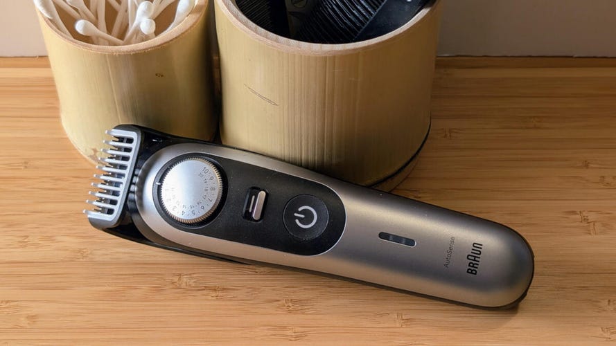 braun series 9 on bamboo desk