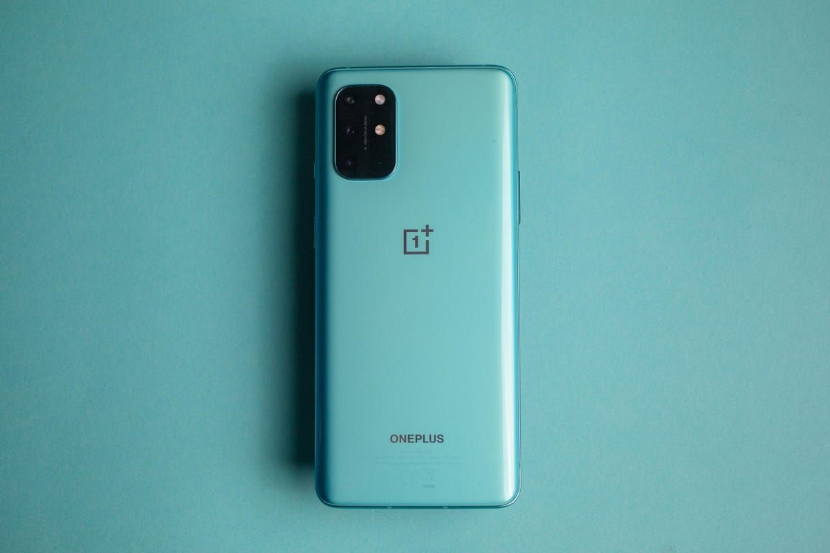 oneplus-8t-product-promo-hoyle-28