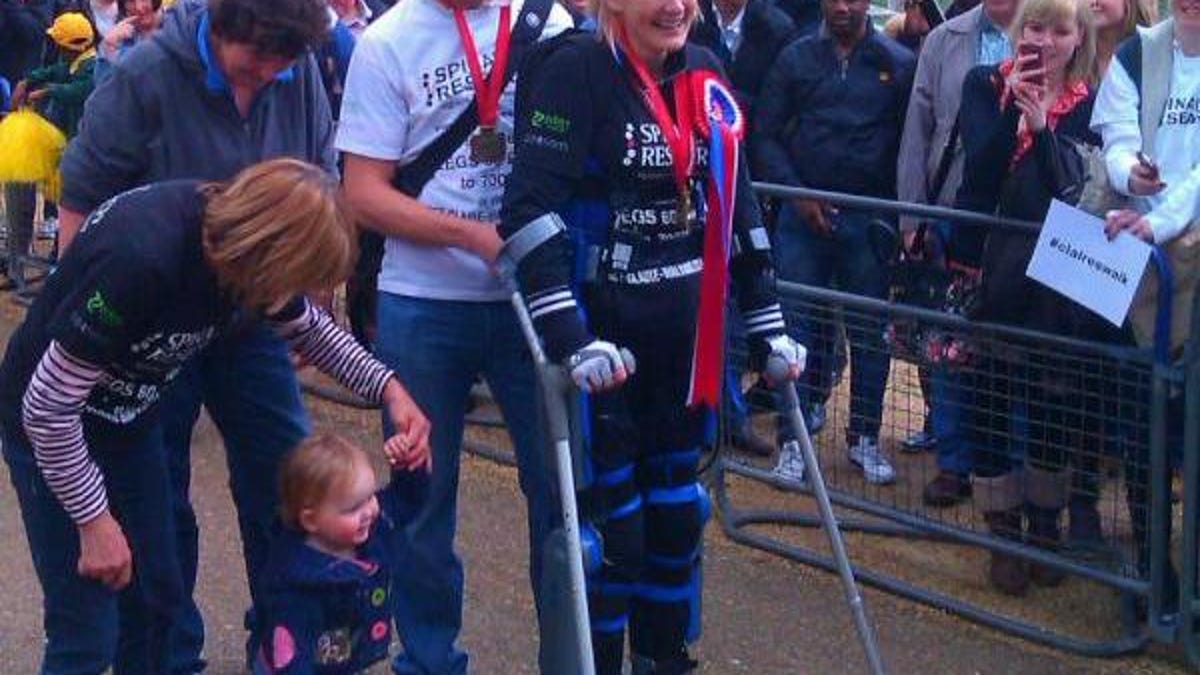Claire Lomas at finish line