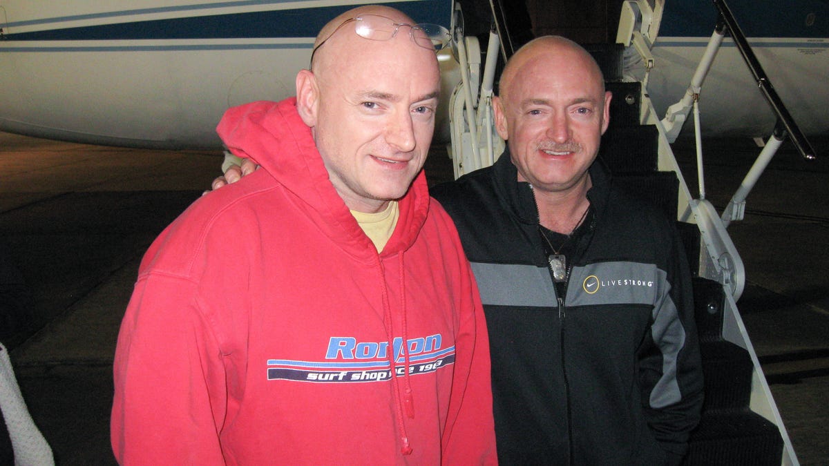 Scott Kelly and Mark Kelly