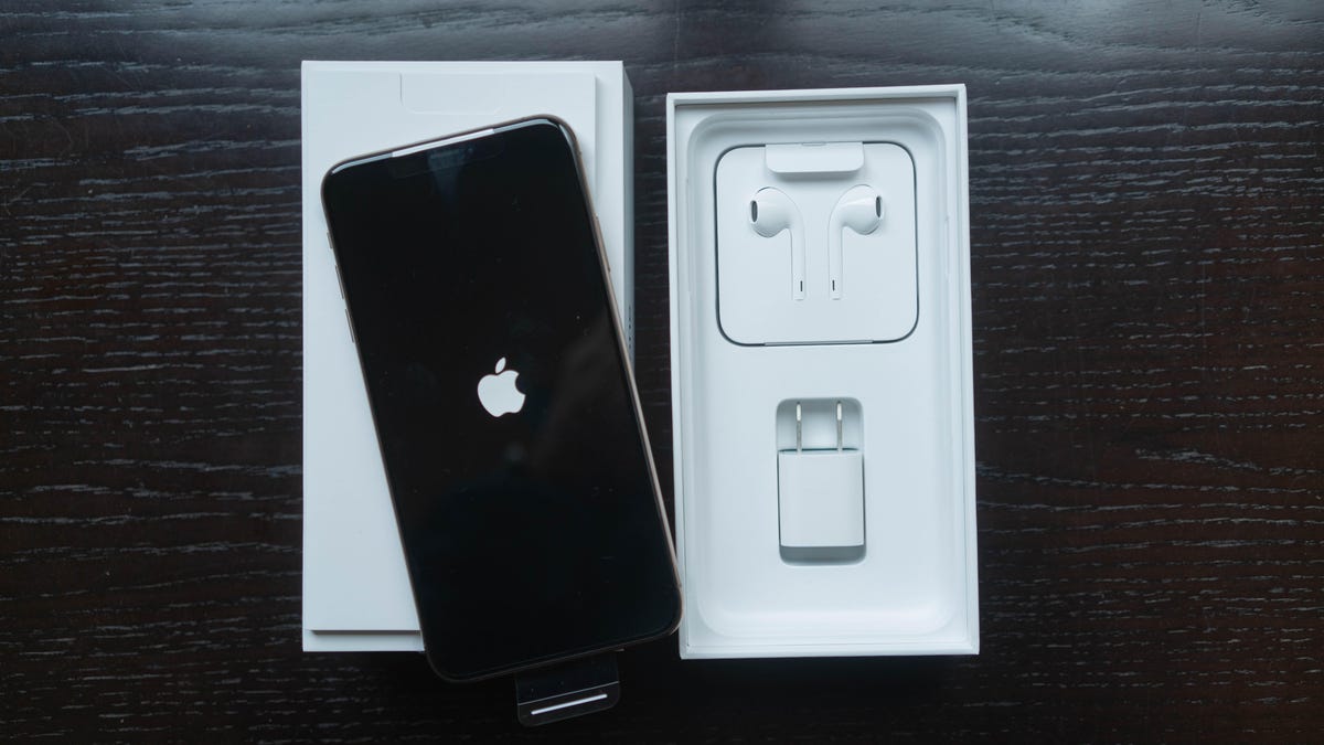 iphone-xs-max-unboxing-11