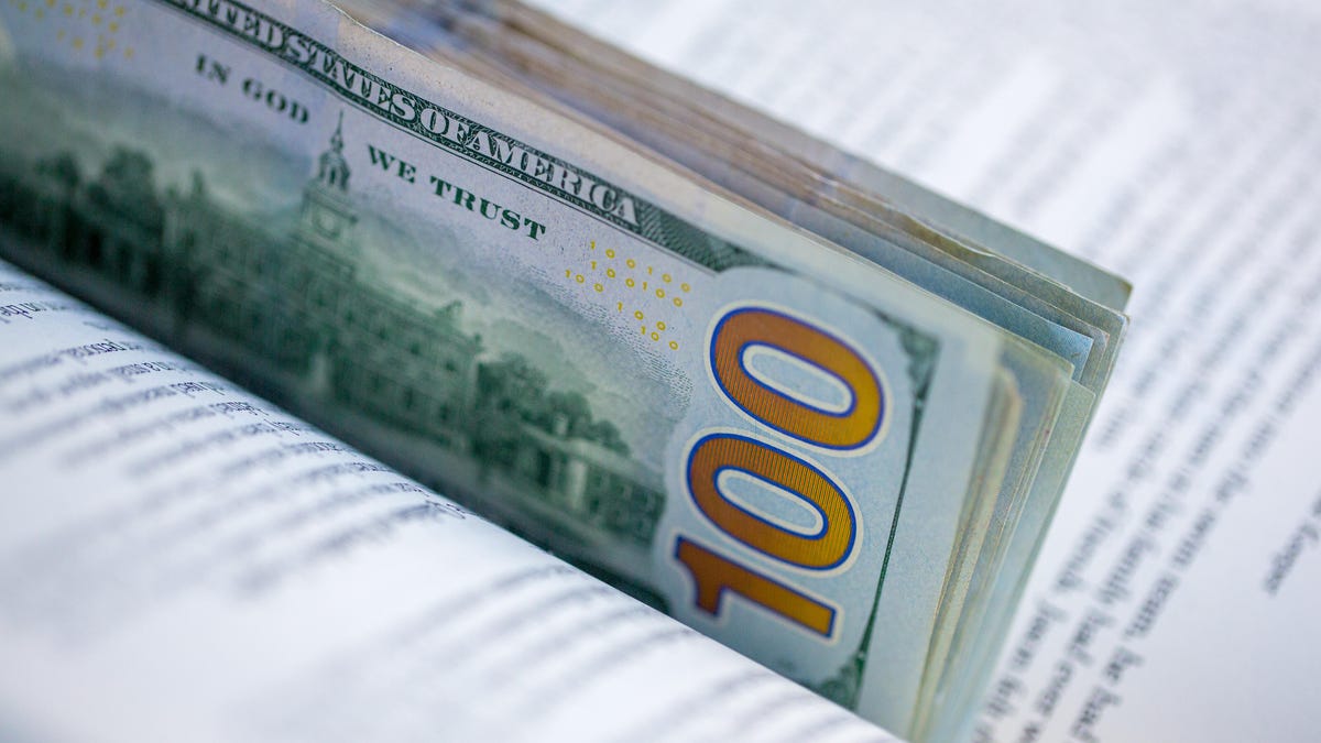 money-dollar-bill-cash-finance-stimulus-covid-9790