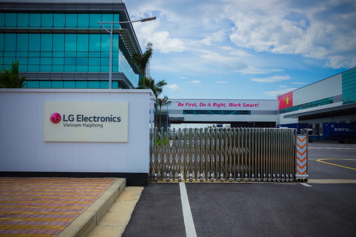vietnam-lg-factory-06651.jpg