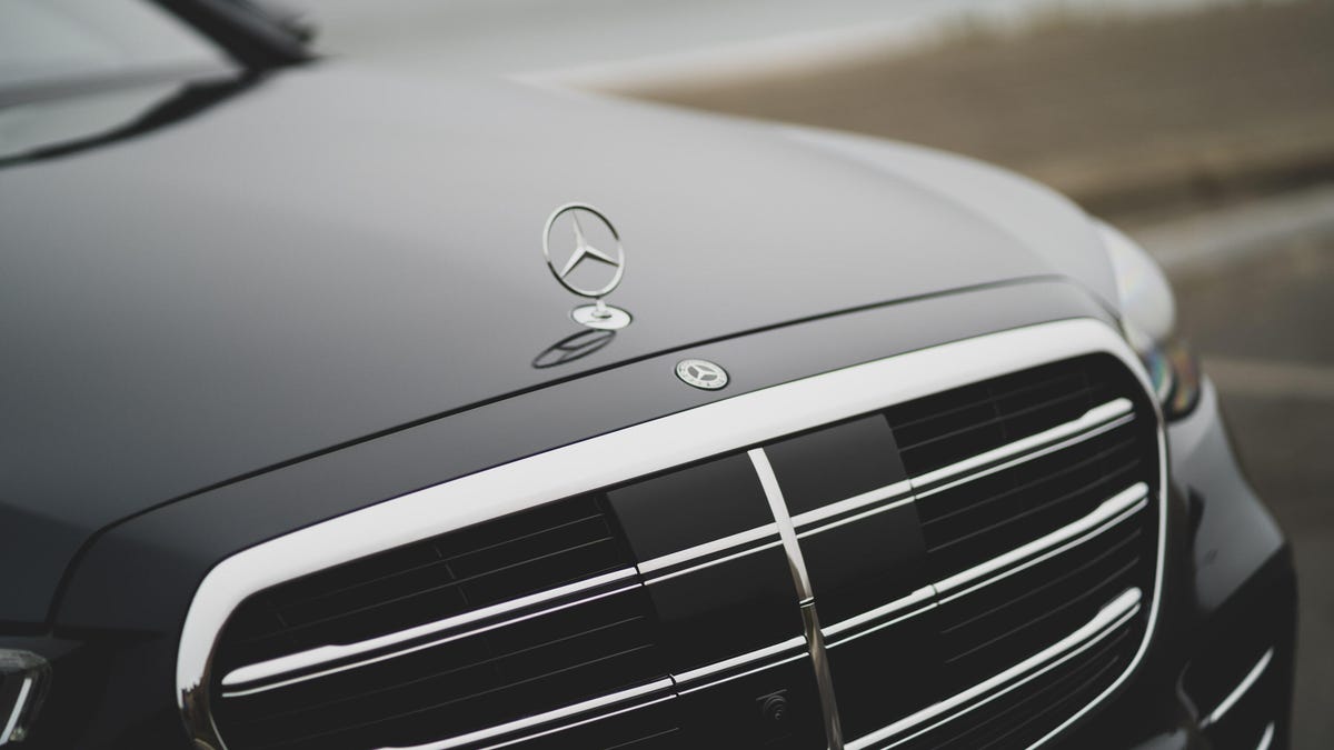 Mercedes-Benz Electrification Strategy - electric cars