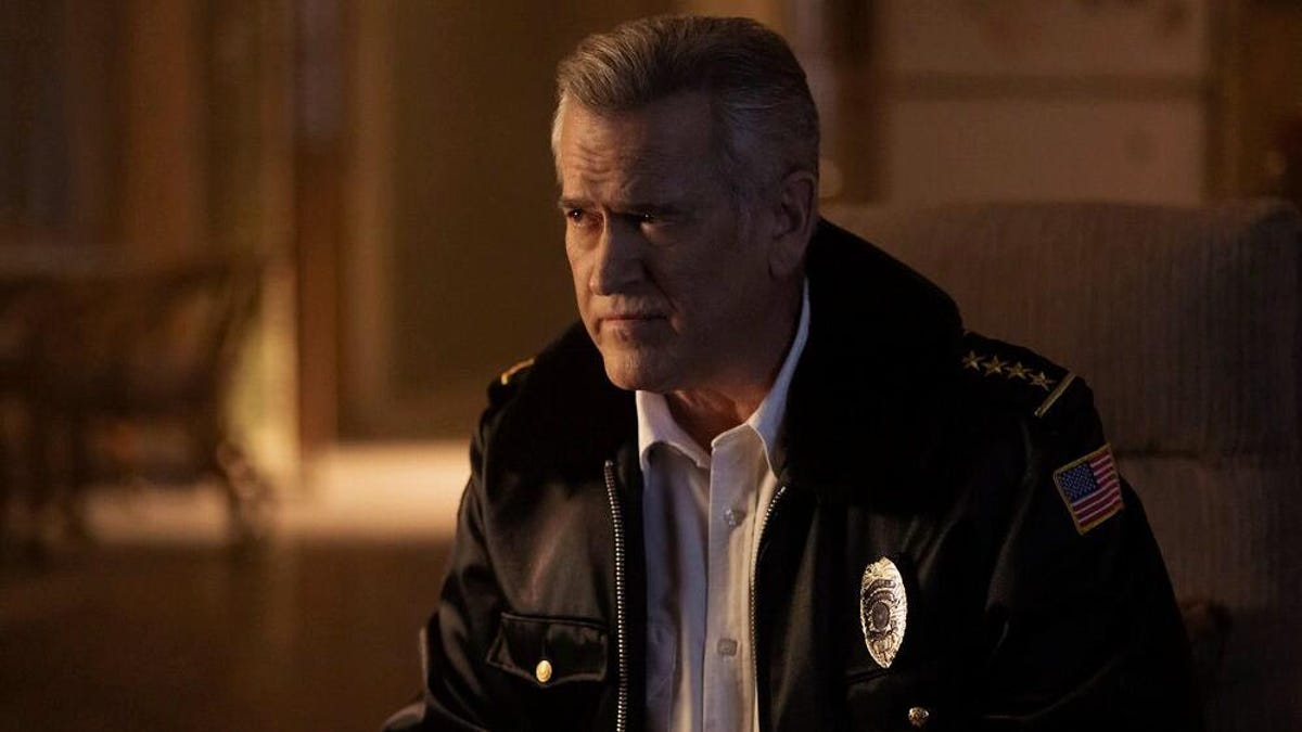 hysteria-bruce-campbell-peacock-2