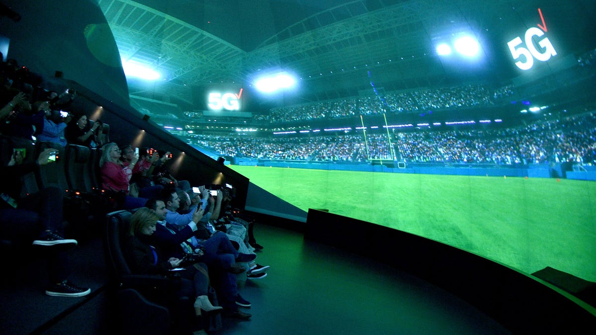 Verizon 5G demonstration ahead of Super Bowl 2020
