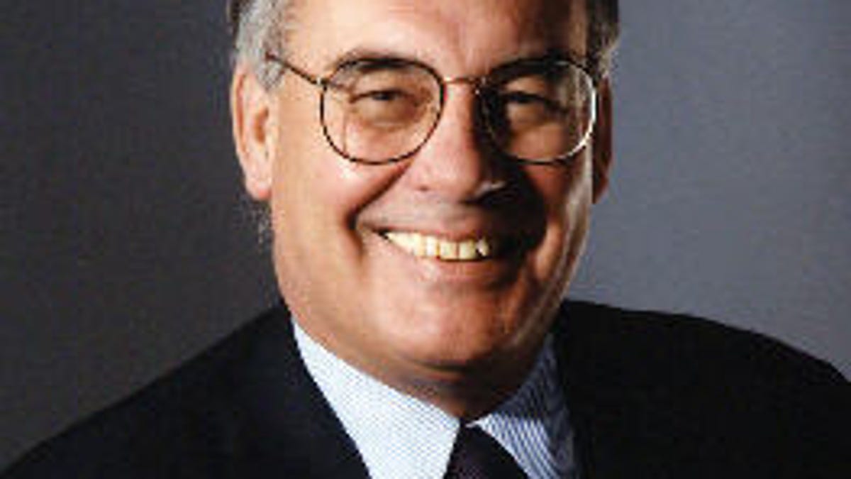 Yahoo Board of Directors Chairman Roy Bostock announced plans to step down today.