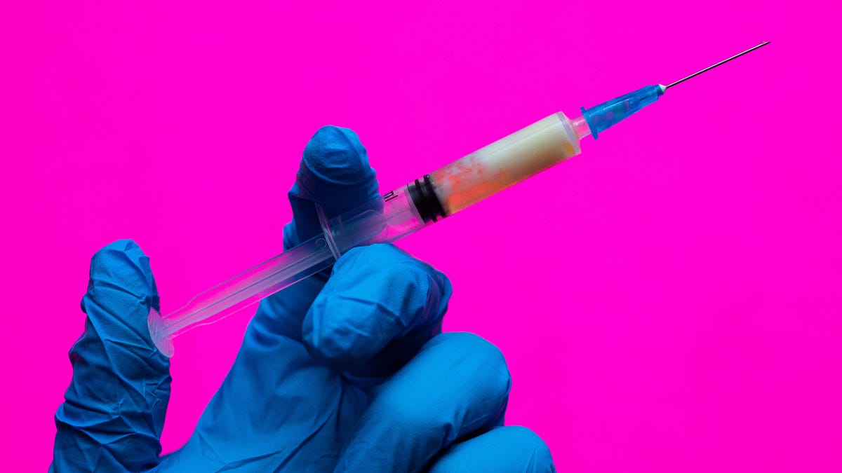 035-vaccine-race-2021-johnson-johnson-rollout-single-injection-emergency-approval