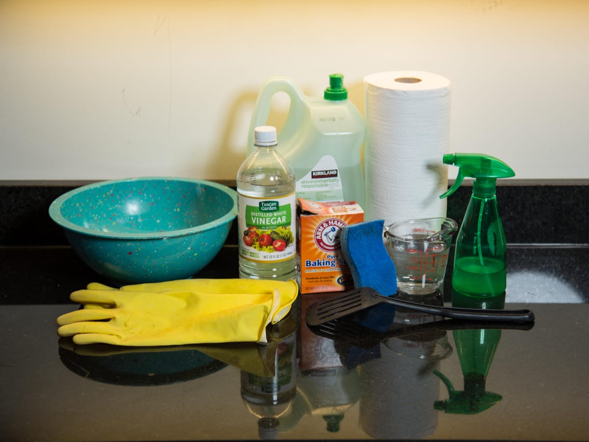 how-to-clean-your-oven-3