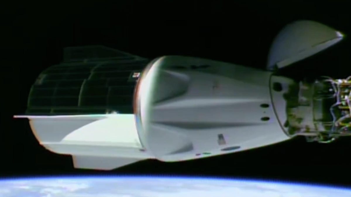 4k-recording-mar15-22-44-40-00-09-14-29-still002