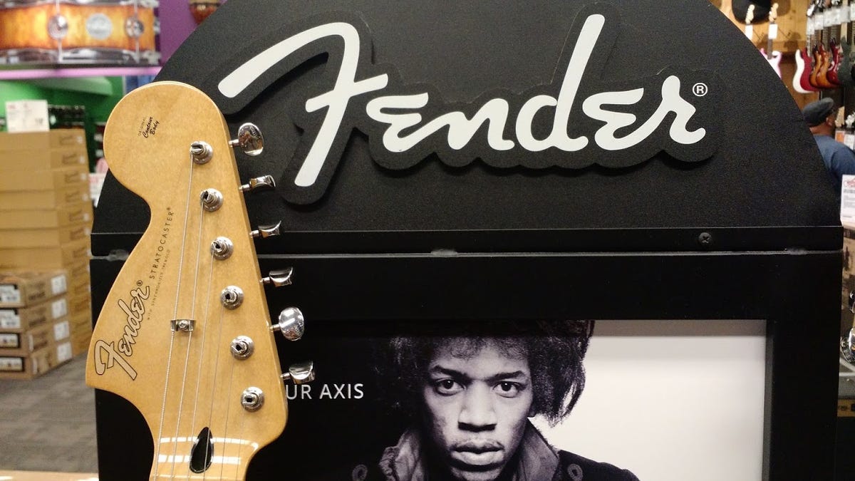 fender1.jpg