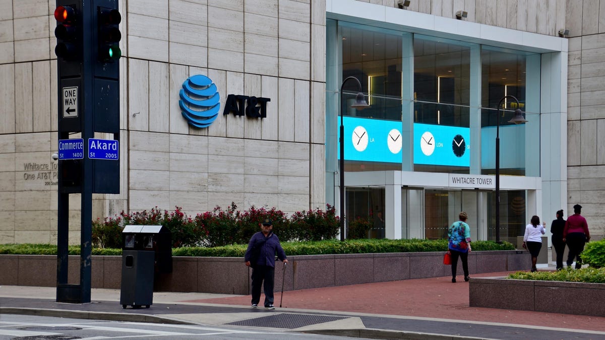 US-DALLAS-AT&T-HEADQUARTERS