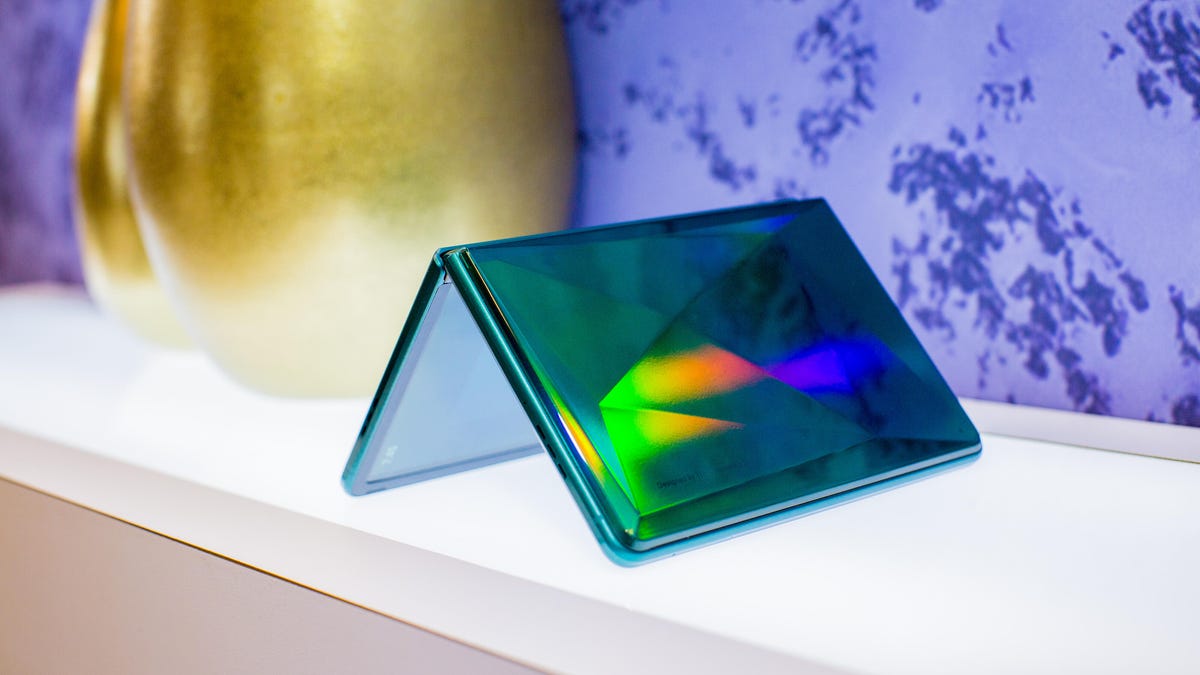 ces-2020-tcl-fold-5010