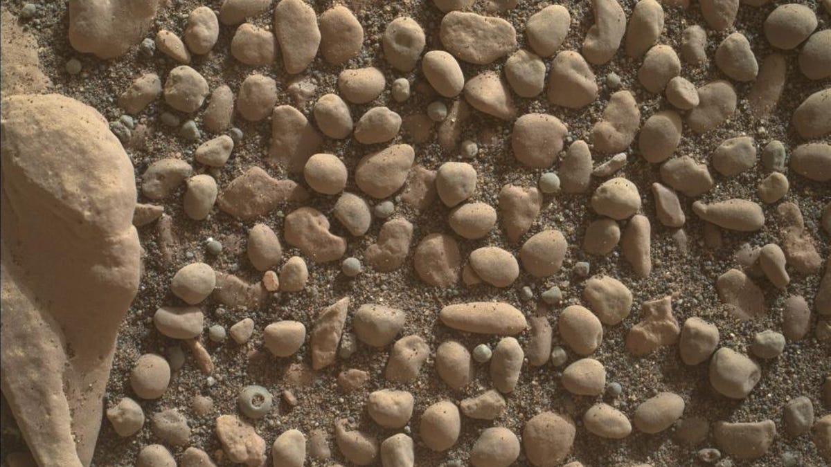 marscuriositypebbles