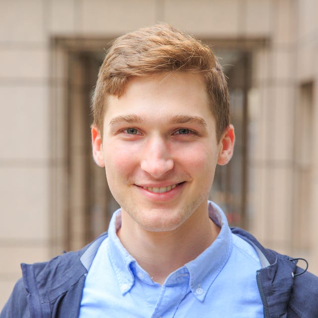 Headshot of Gordon Gottsegen