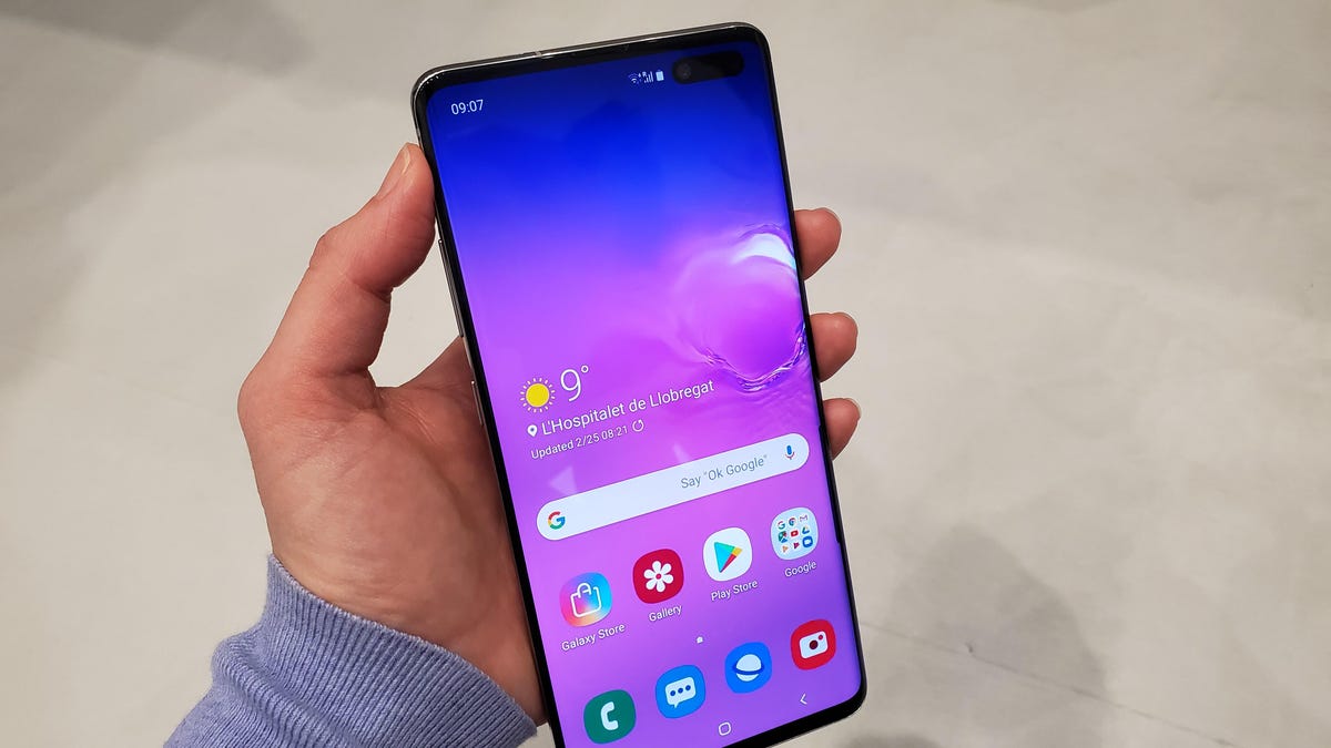 galaxy-s10-5g-shot-on-galaxy-s10-plus-1