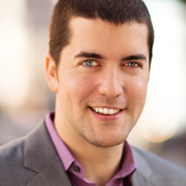 Headshot of Josh Lowensohn