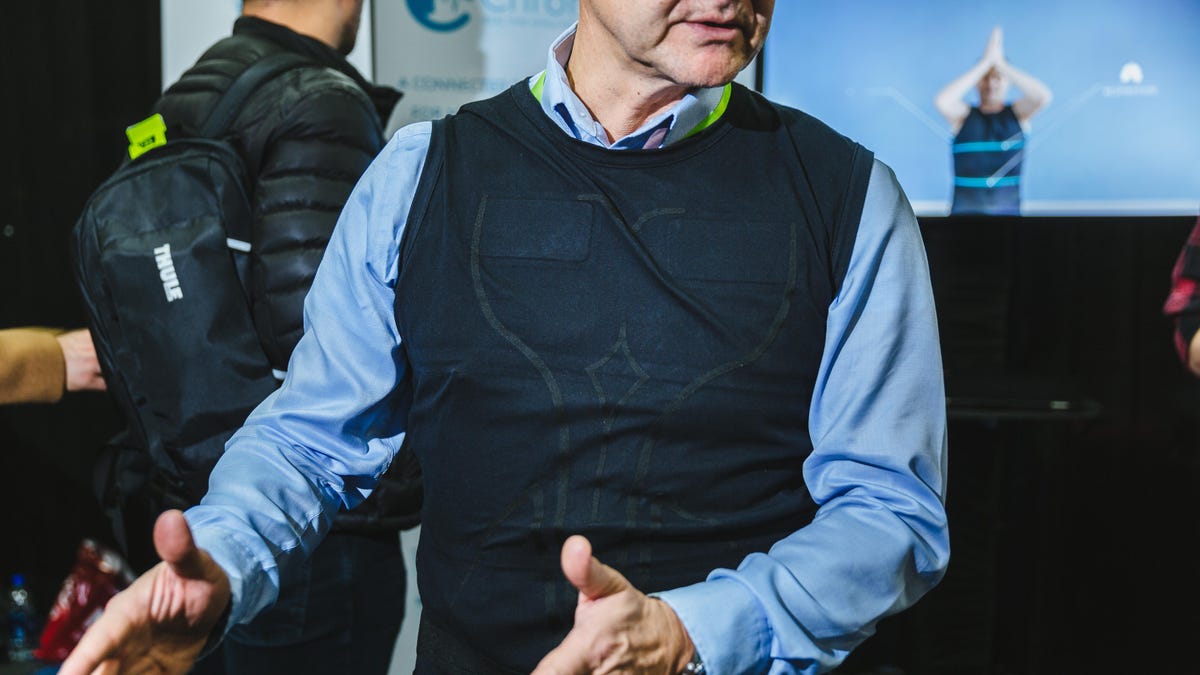 chronolife-vest-product-photos-1