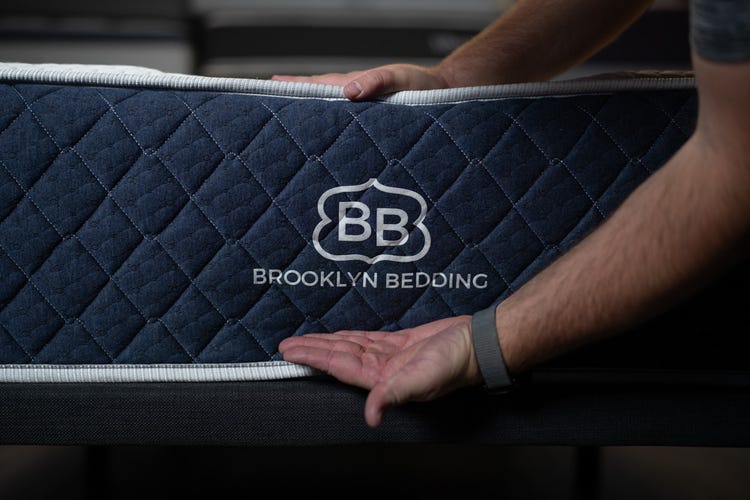 brooklyn-bedding-signature-2024-logo-dl-jg-4.jpg
