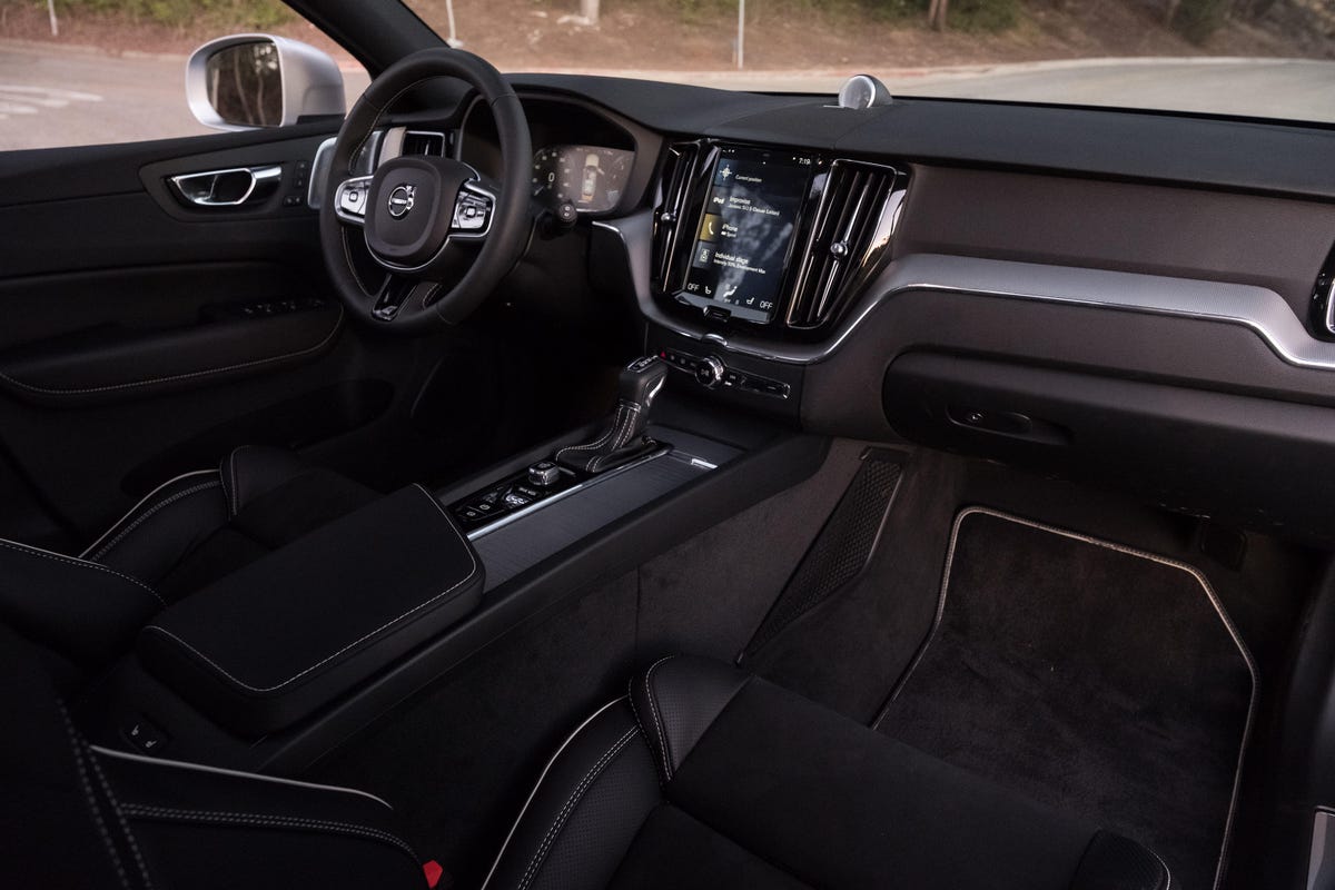 2019 Volvo XC60 T6 AWD R-Design