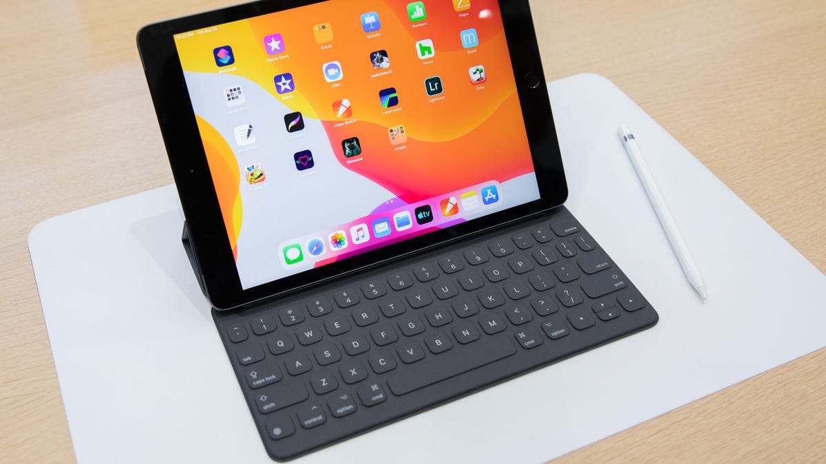 The entry-level $329 iPad now can be used with an Apple keyboard.