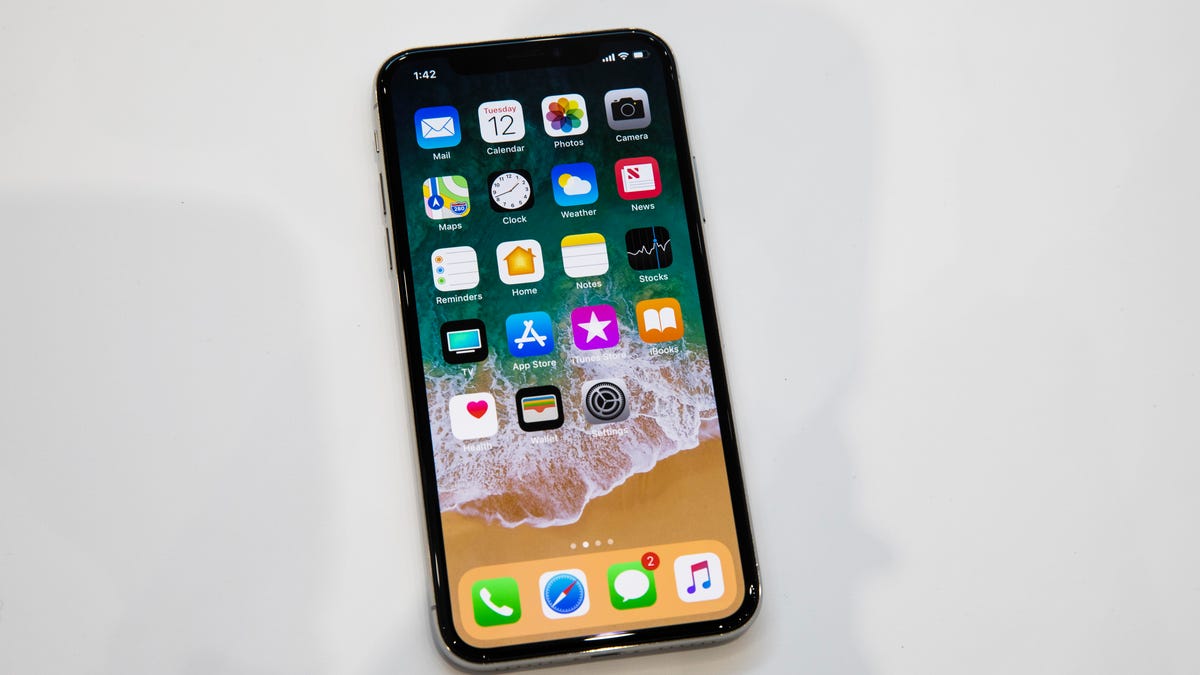 apple-091217-iphone-x-4117