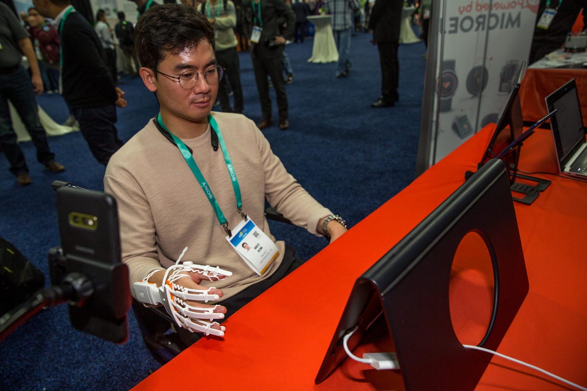 ces-2020-neofect-5294