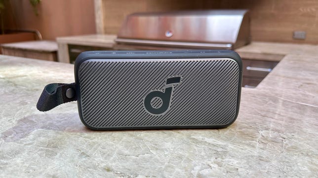 soundcore-by-anker-motion-300-black