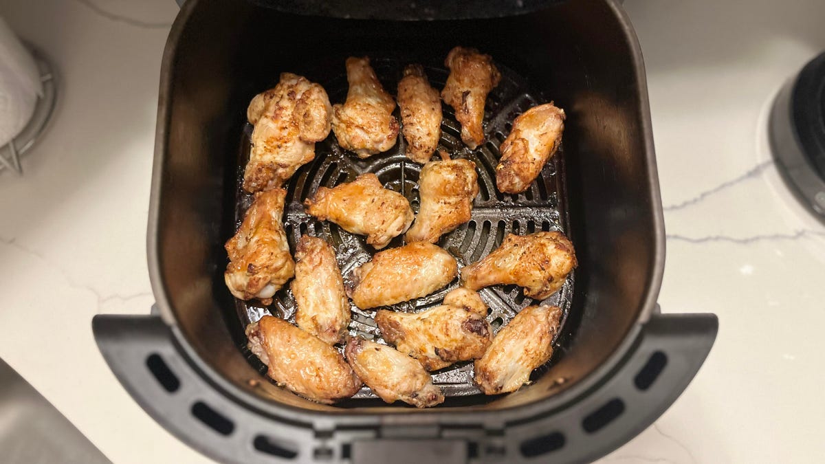 Fryer chicken wings