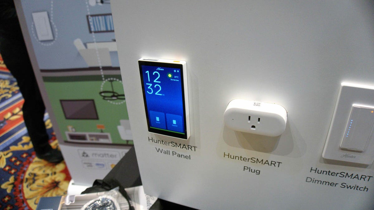 Hunter Fan display showing smart fan conversion options.