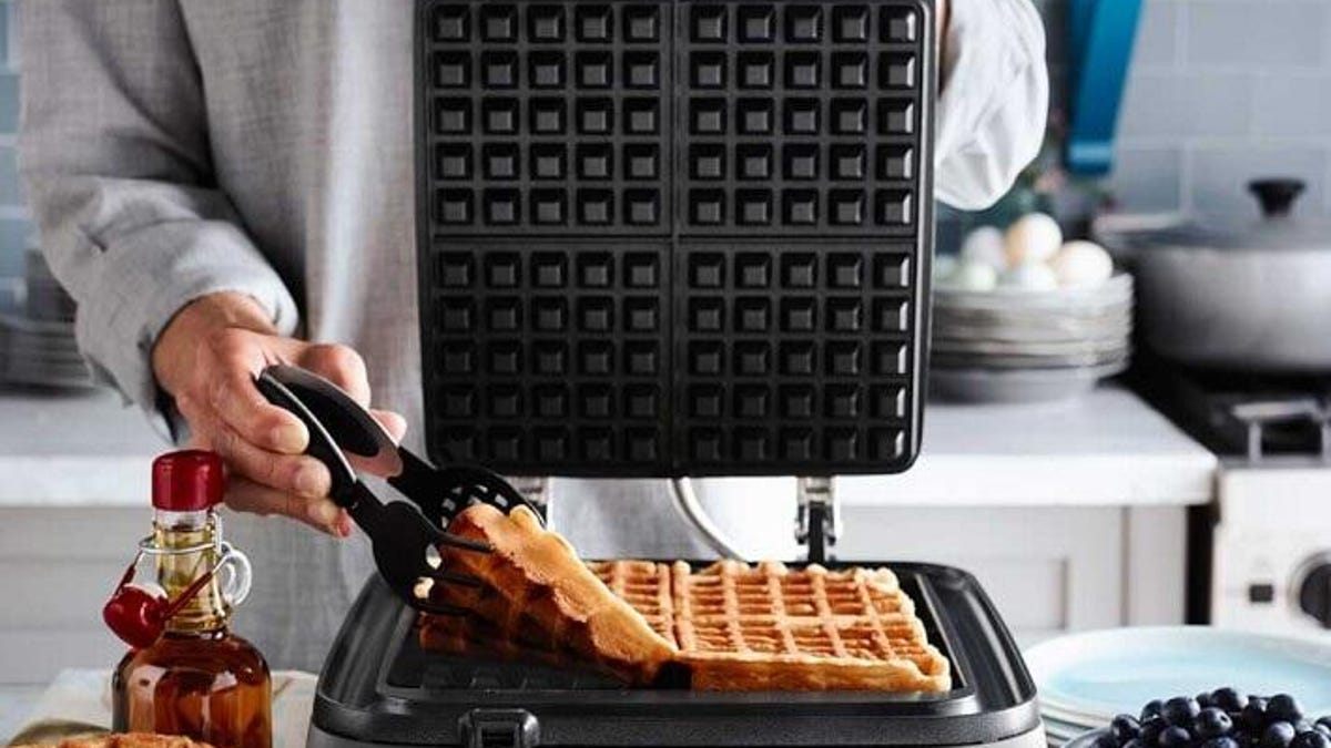 williams-sonoma-breville-smart-waffle-iron