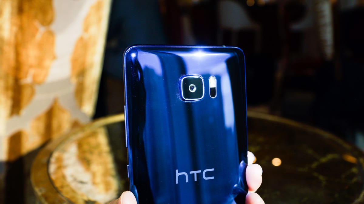 htc-u-ultra-and-htc-u-play-02.jpg