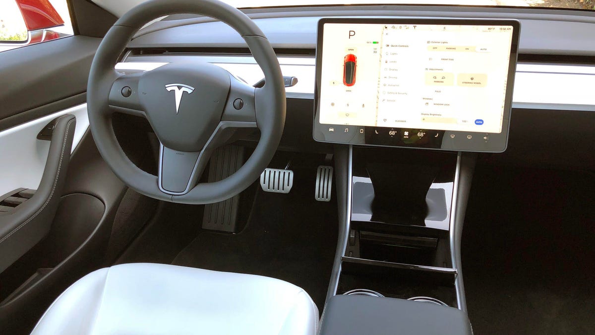 2019-tesla-model-3-performance-interior-nick-miotke