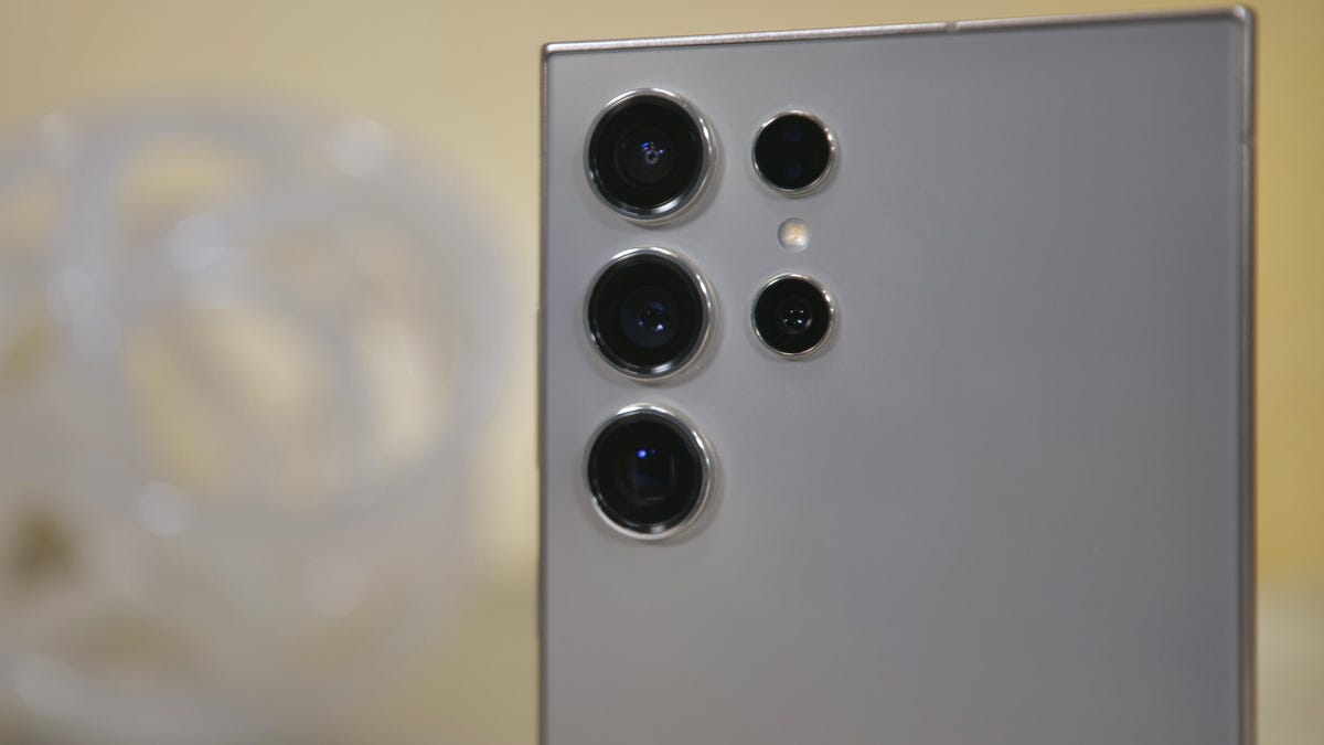 The rear-facing cameras on a Samsung Galaxy S24 Ultra