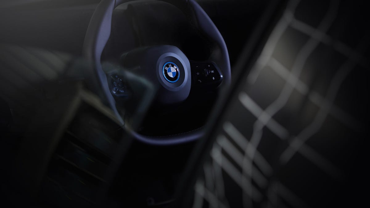bmw-inext-steering-wheel-promo