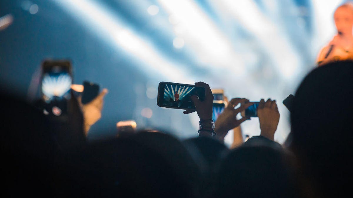 Lolla Party - Zara Larsson