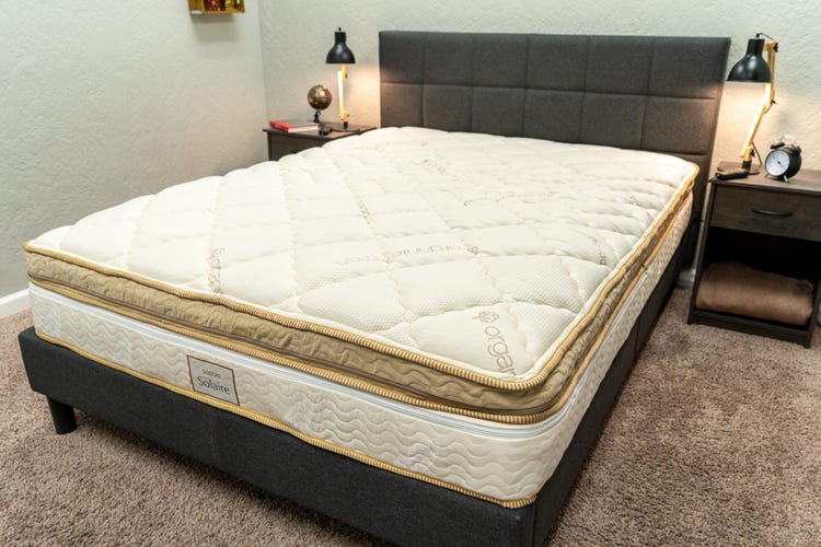 saatva-solaire-mattress-review-6.jpg