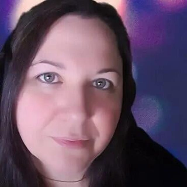 Headshot of Nicole Cozma