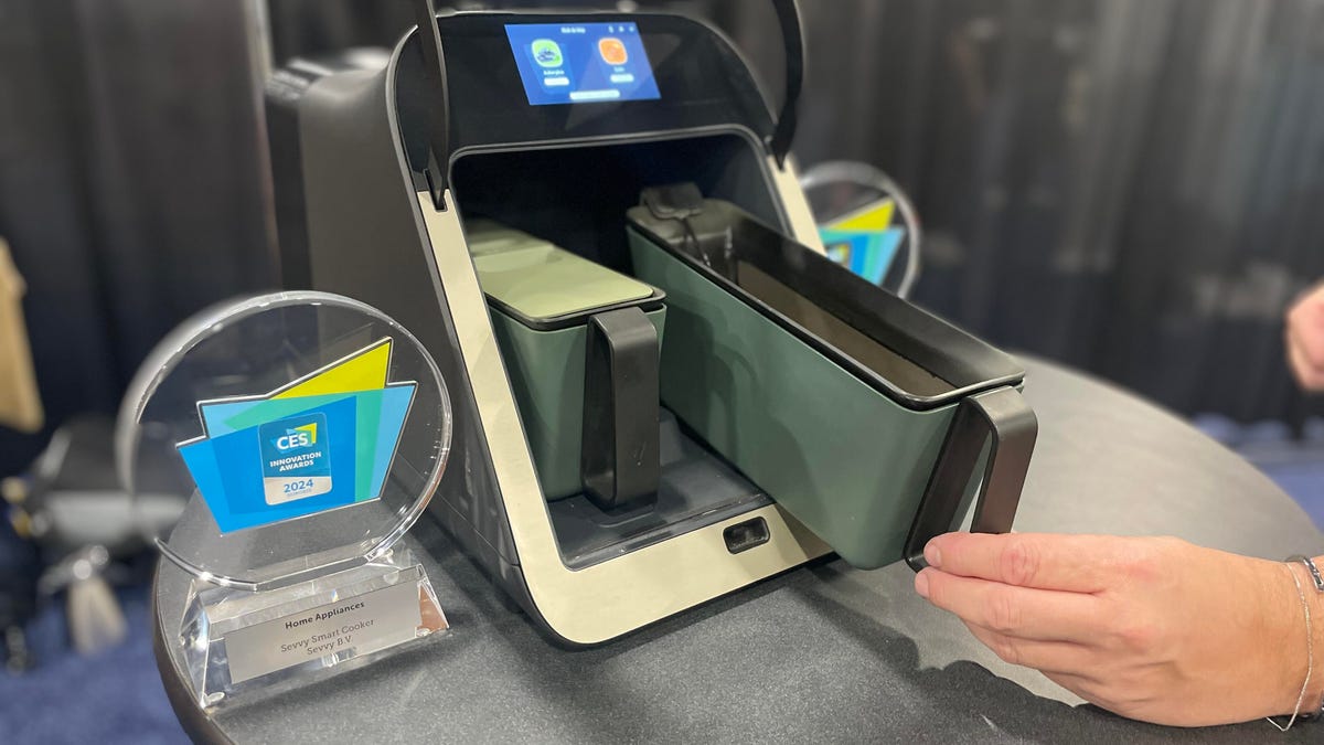 sevvy oven being opened