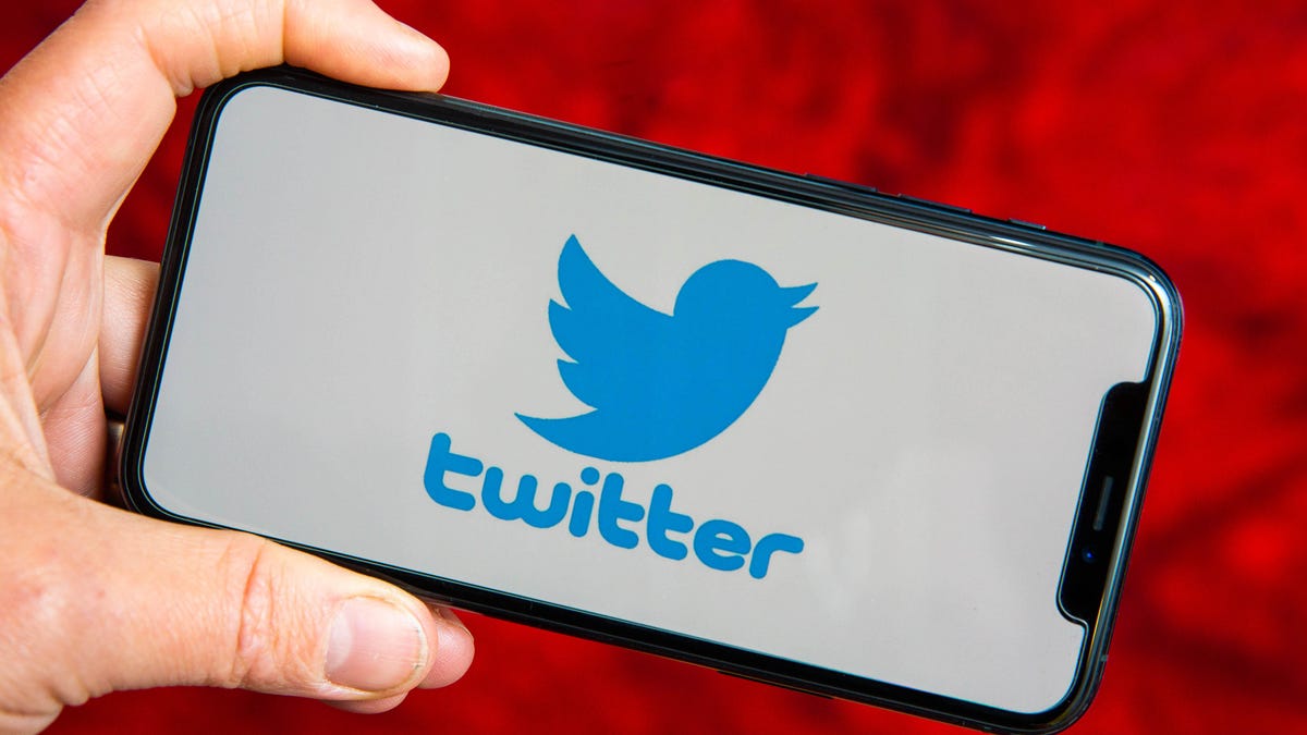 012-twitter-app-logo-on-phone-2021