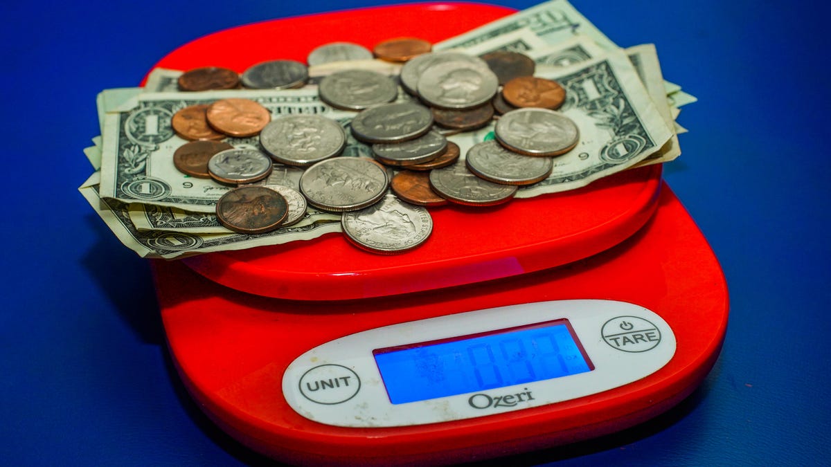 19-2021-cash-money-stimulus-bill-600-dollars-check-americans-congress-signed-law-direct-deposit-mail